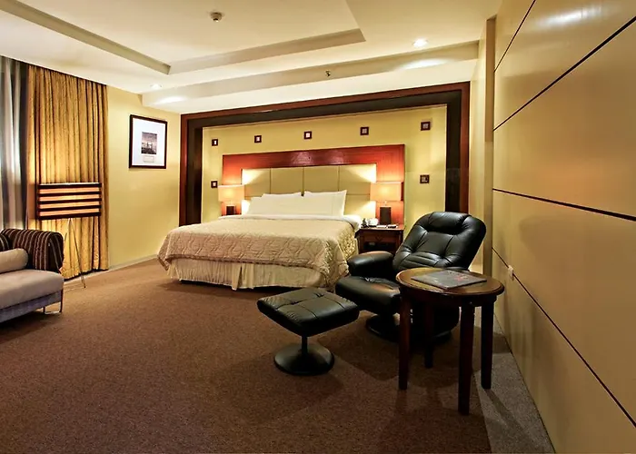 Parklane International Hotel 3*