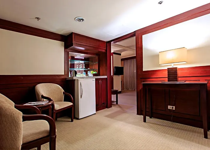 Parklane International Hotel