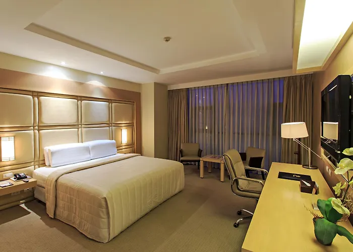 Hotel Parklane International Cebu Stadt