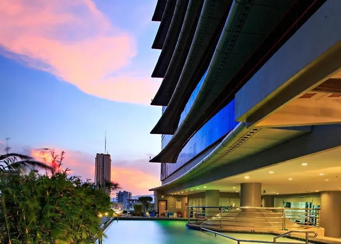Hotel Parklane International 3*