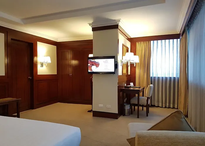 Parklane International Hotel 3*