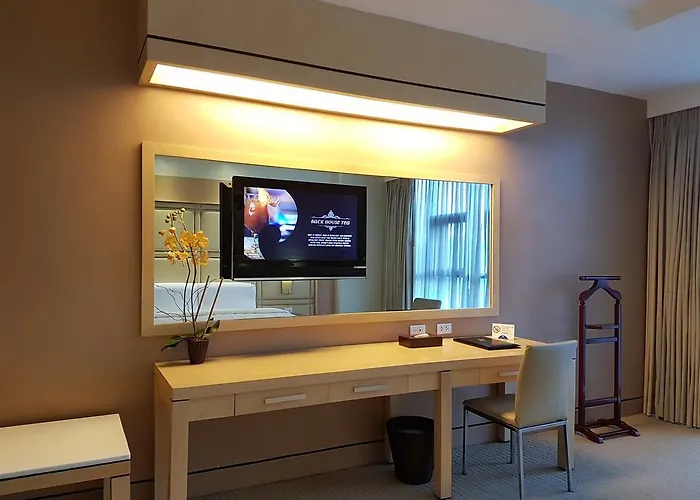 Parklane International 3* Cebu Stadt