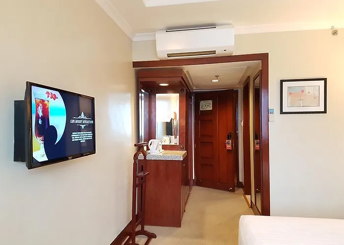 Hotel Parklane International 3*
