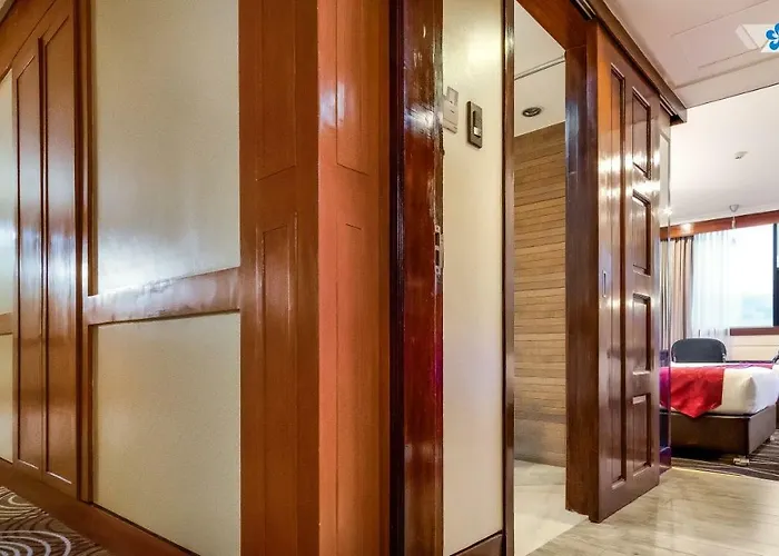 Parklane International 3* Cebu Stadt