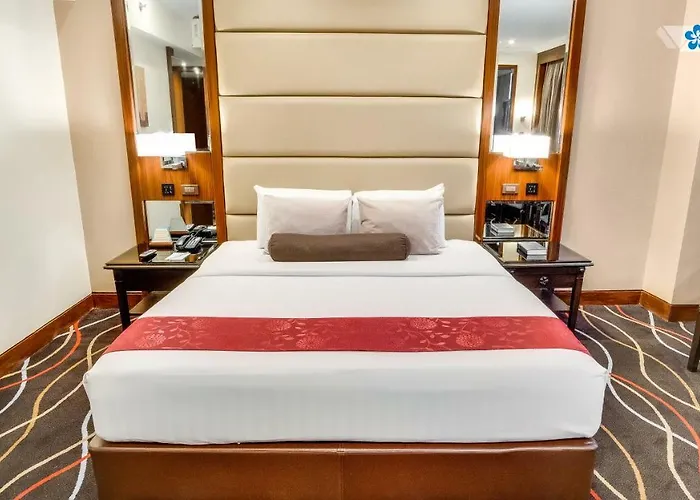 Hotel Parklane International 3*
