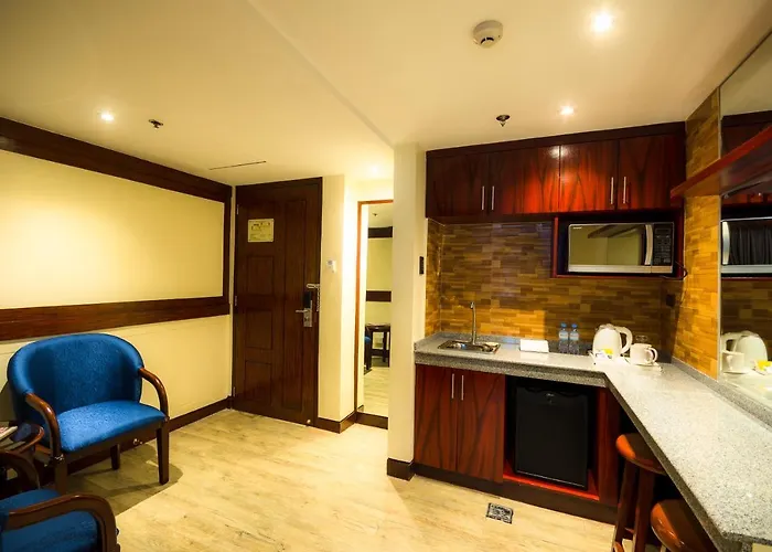 Hotel Parklane International